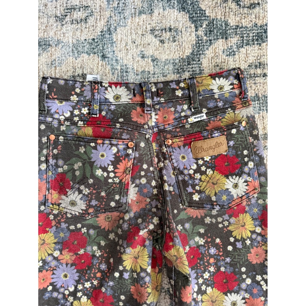 Wrangler X Free People Wanderer Flare Jeans 27x30 Floral High Rise Boho Pants - Picture 3 of 4